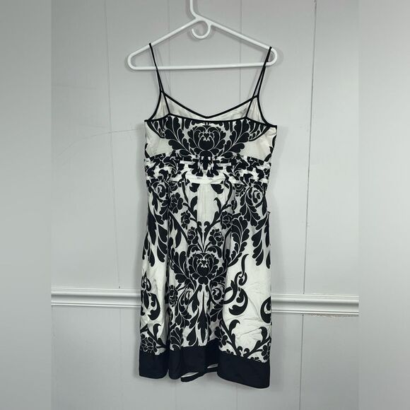 Ann Taylor Petite Black and White A-Line Spaghetti Strap Floral Dress Size 10 - Picture 2 of 5